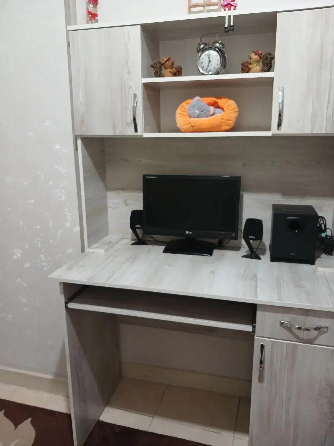 میرکامپوتر|میز تحریر و کامپیوتر|قرچک, شهرک الحدید|دیوار