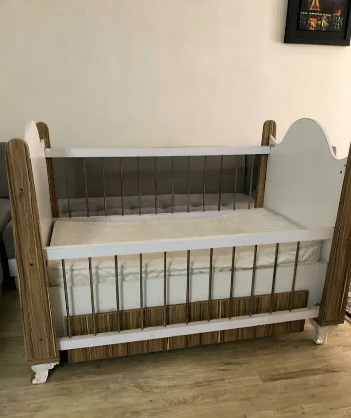 تخت کودک|تخت و صندلی بچه|کرمان, |دیوار