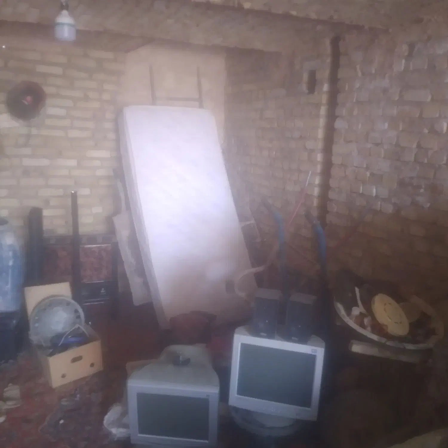 مقداری لوازم منزل وضروری|حراج|یزد, |دیوار