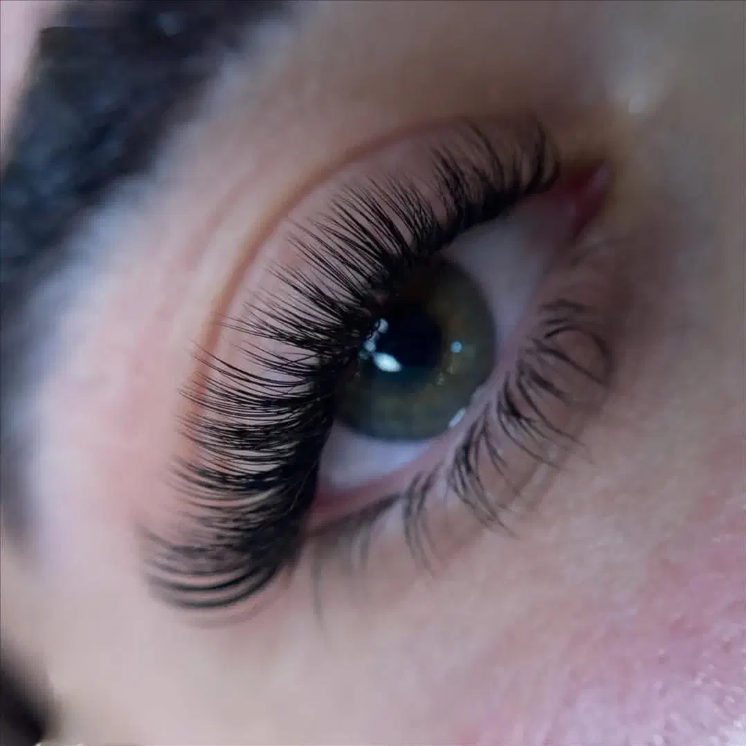 کاشت اکستنشن مژه|خدمات آرایشگری و زیبایی|لاهیجان, کوی خزر|دیوار