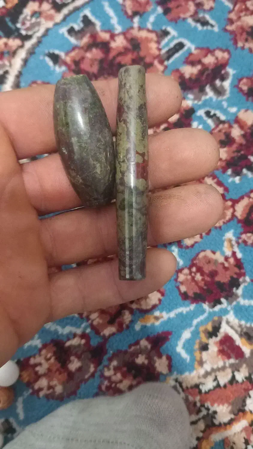 سنگ گردنی|جواهرات|هشتگرد, مدرس|دیوار