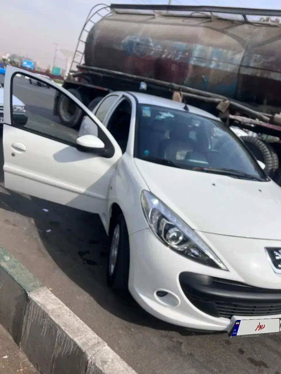 خودرو ۲۰۷ سفید سقف فلز مدل ۱۴۰۳|خودرو سواری و وانت|هشتگرد, هشتگرد قدیم|دیوار