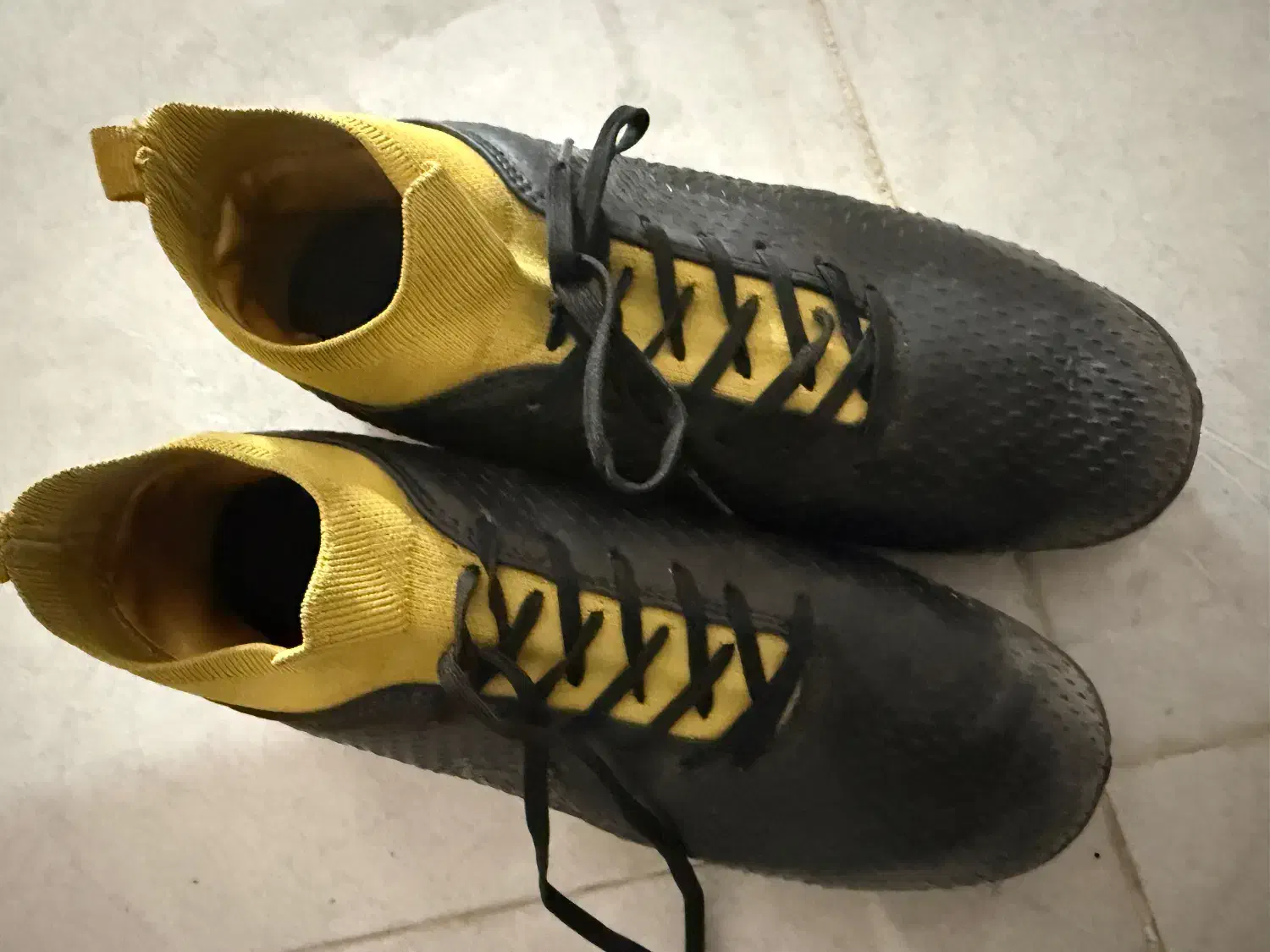 کفش فوتبال مارک|تجهیزات ورزشی|جهرم, |دیوار