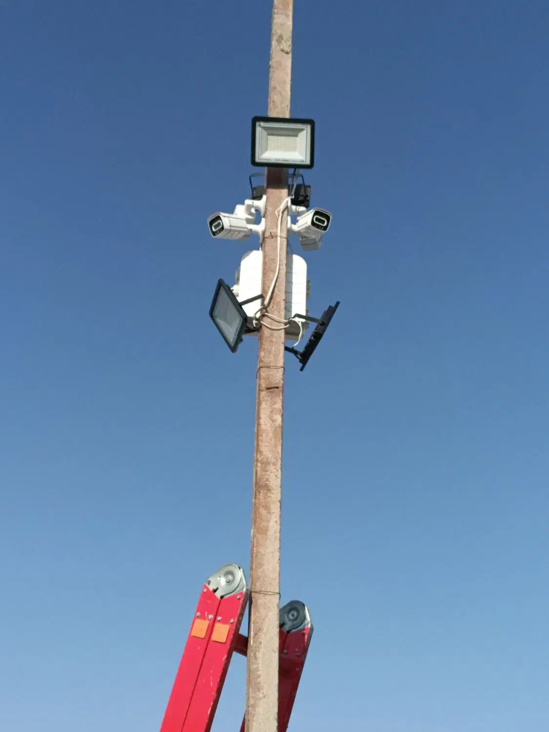 نصب و فروش دوربین مداربسته و دزدگیر اماکن|خدمات پیشه و مهارت|زاهدان, |دیوار