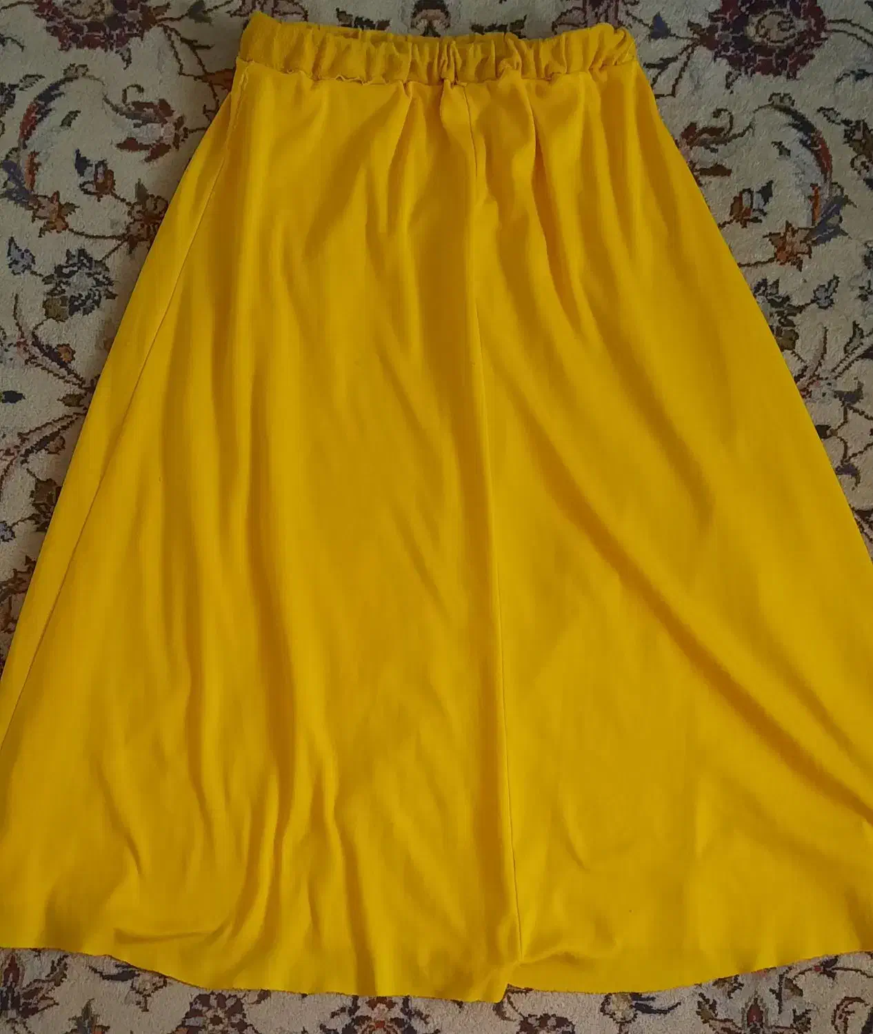 تعدادی دامن و بلوز و تیشرت|لباس|محمدشهر, محمدشهر|دیوار