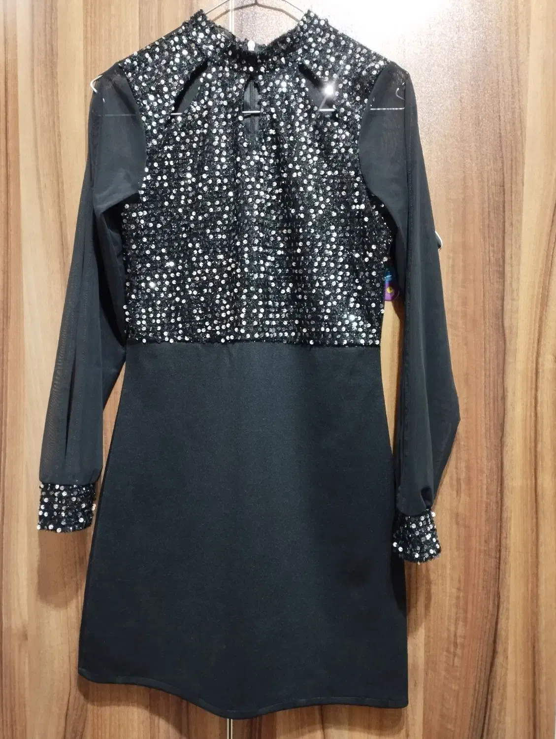 لباس های مجلسی|لباس|ملکان, |دیوار