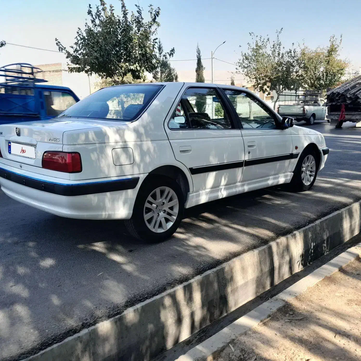 پارس مدل 93تمام فابریک|خودرو سواری و وانت|شیراز, قلعه نو|دیوار