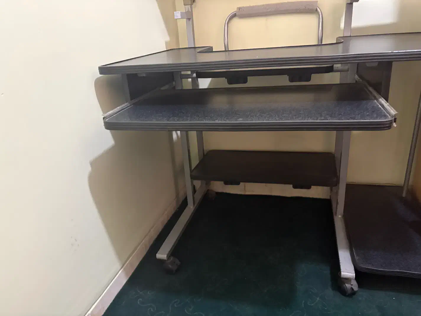 فروش میز|میز تحریر و کامپیوتر|اصفهان, پروین|دیوار