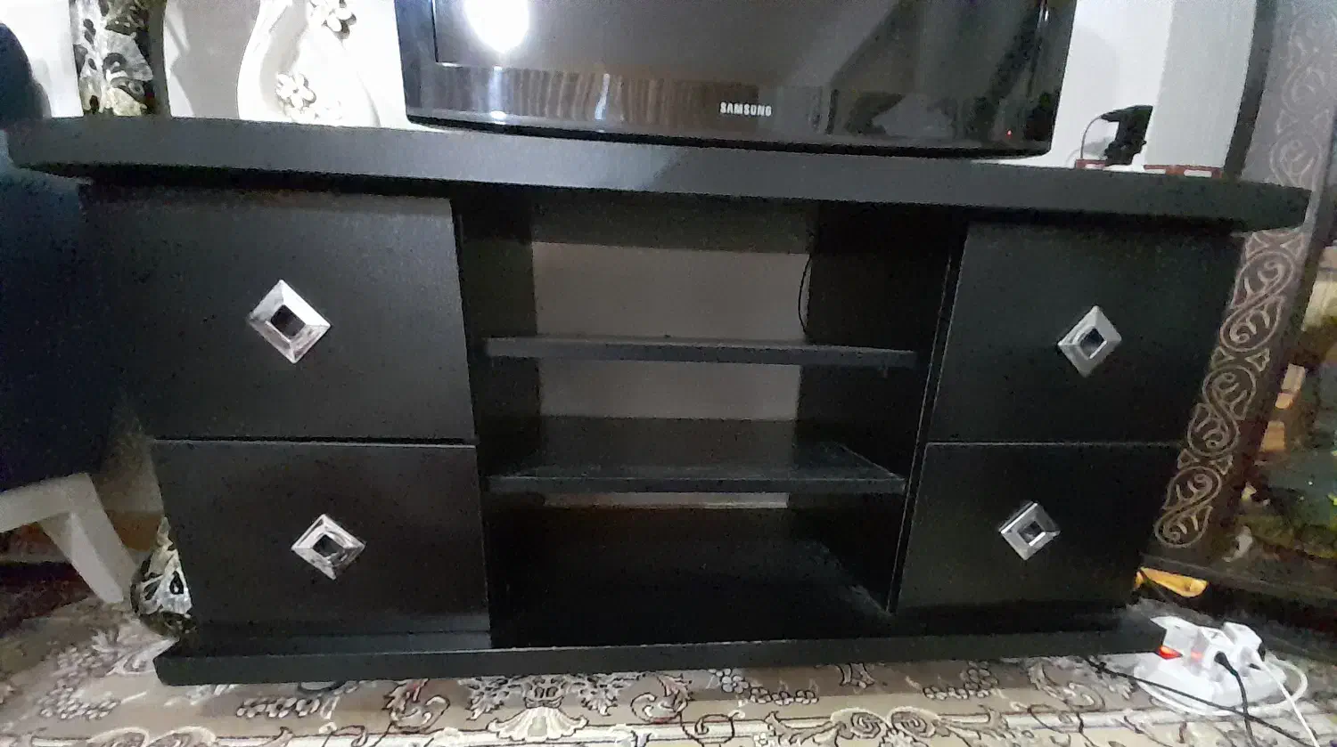 وسایل خانه|میز تلویزیون|رشت, حمیدیان|دیوار