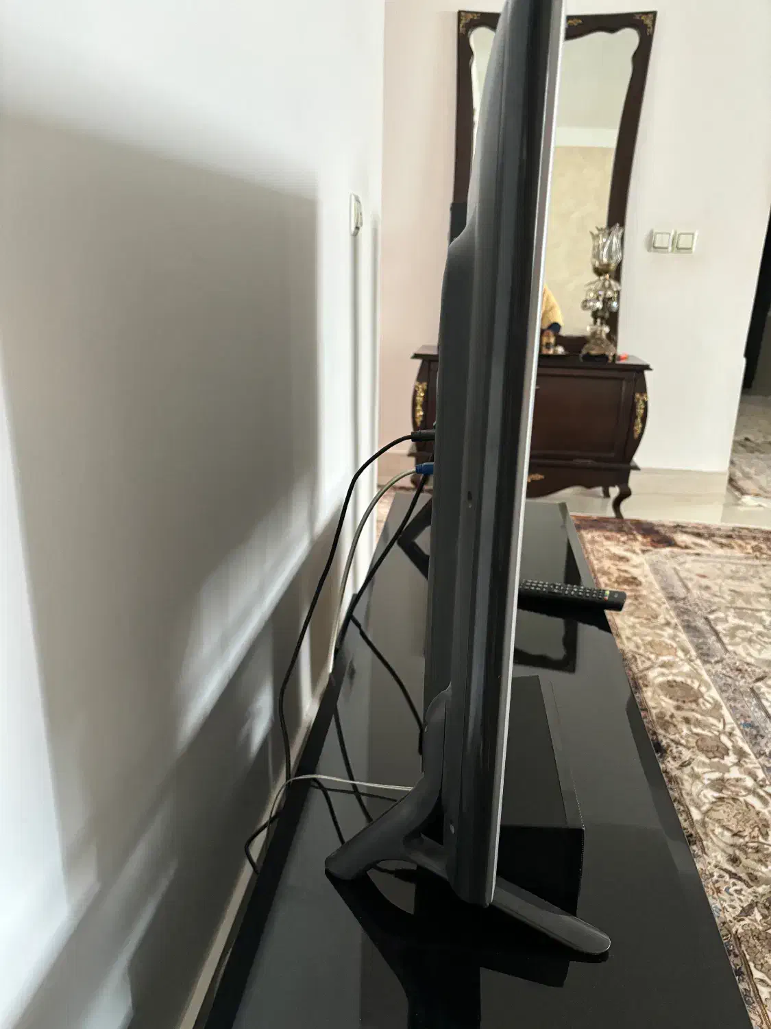 تلویزیون ال جی ۴۲ اینچ|تلویزیون و پروژکتور|مهاباد (آذربایجان غربی), |دیوار