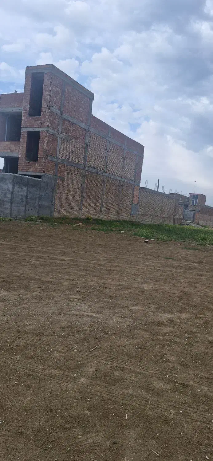 ۲۰۰متر زمین چسبیده به ساخت ،روبروی دانه های روغنی|فروش زمین و ملک کلنگی|پارسآباد, |دیوار