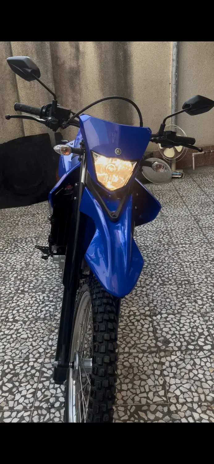 Wrمدل ۱۴۰۱ کم کار|موتورسیکلت|رشت, منظریه|دیوار