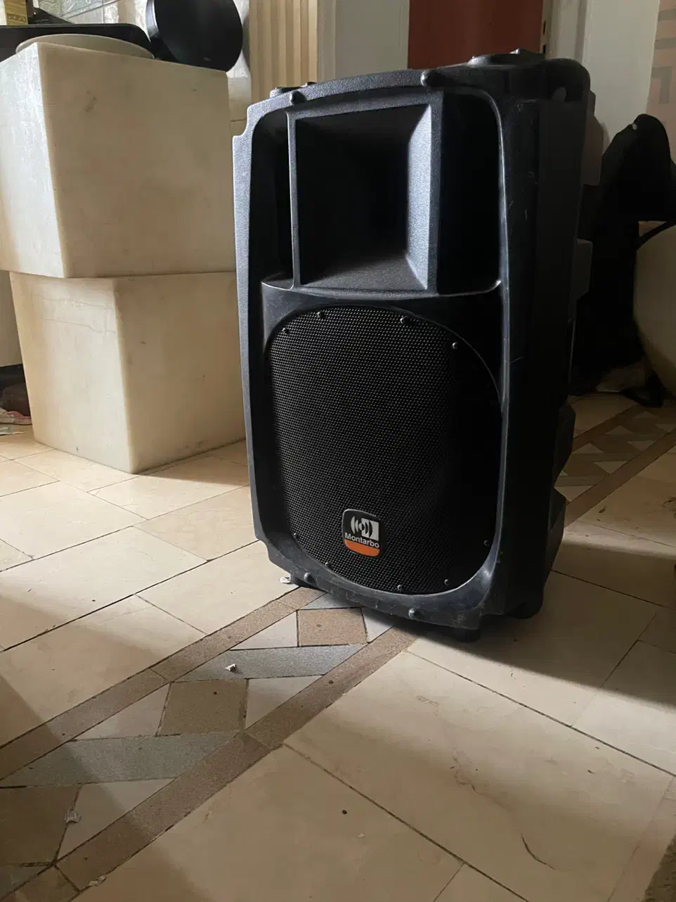 یک جفت باند اکتیو مونتاربو ساخت ایتالیا|سیستم صوتی خانگی|تهران, چیتگر شمالی|دیوار