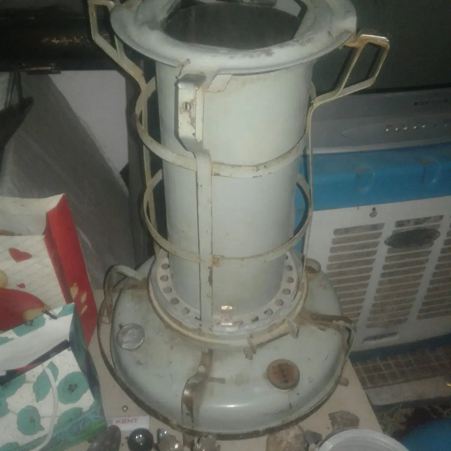 چراغ زنبوری قدیمی|کلکسیون اشیاء عتیقه|قیدار, |دیوار