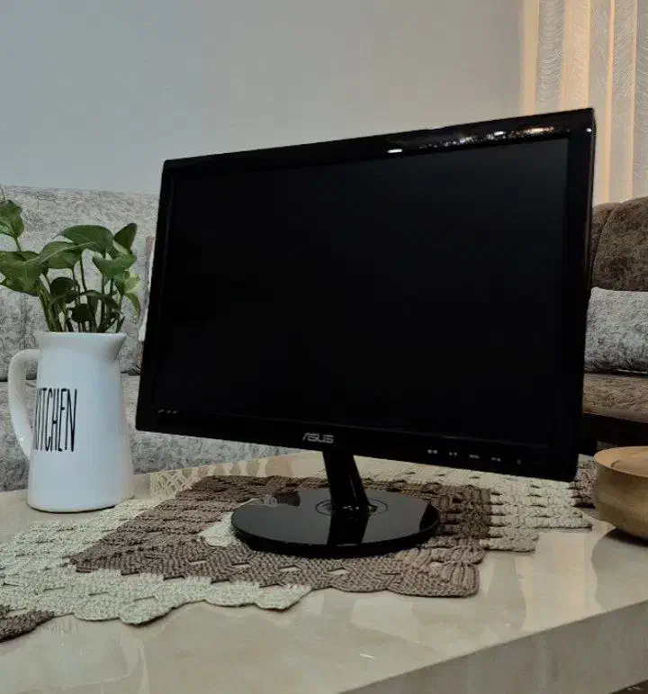 مانیتور ۱۹ اینچ LED ایسوز در حد نو|قطعات و لوازم جانبی رایانه|کرج, خرمدشت|دیوار