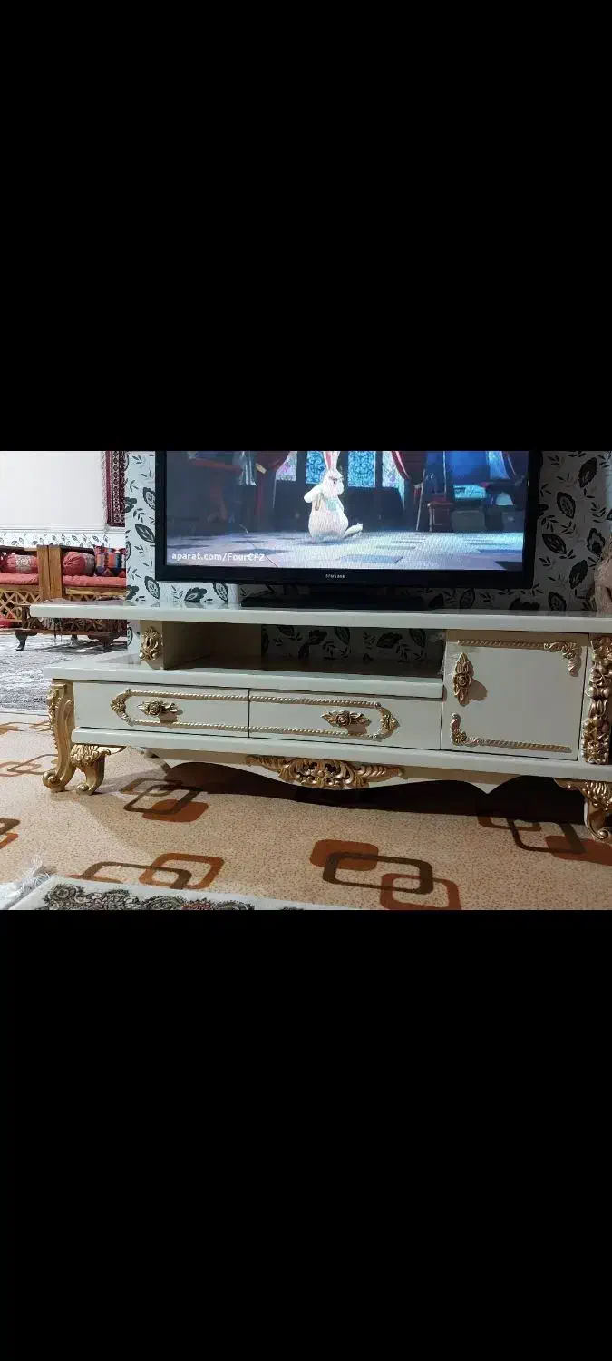 میز تی وی. جاکفشی|میز تلویزیون|دوگنبدان, |دیوار