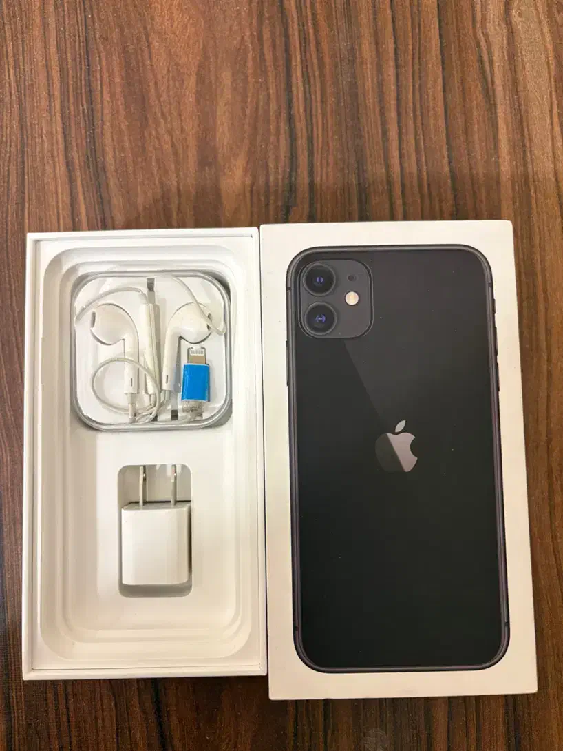 آیفون ۱۱ نرمال تک سیم کارت مشکی|موبایل|شیراز, زرهی|دیوار