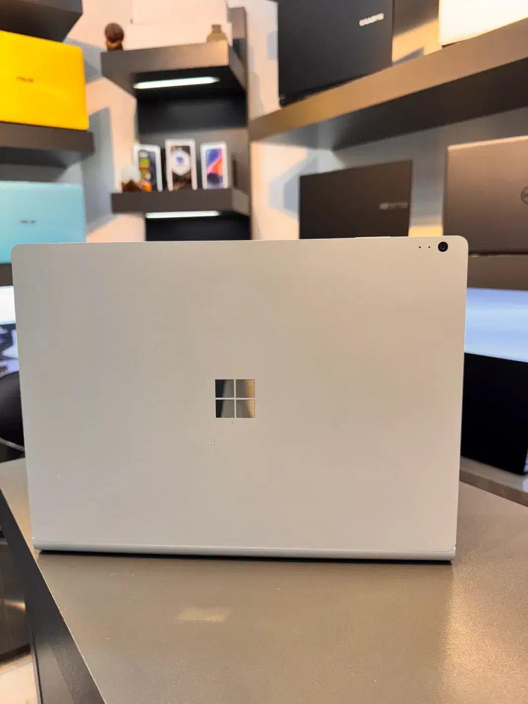 Surface book2|رایانه همراه|شیراز, ملاصدرا|دیوار