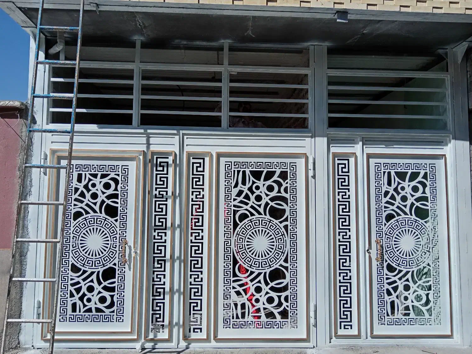 نقاشی ساختمان خانه و دربپنجره و...|خدمات پیشه و مهارت|بوکان, |دیوار