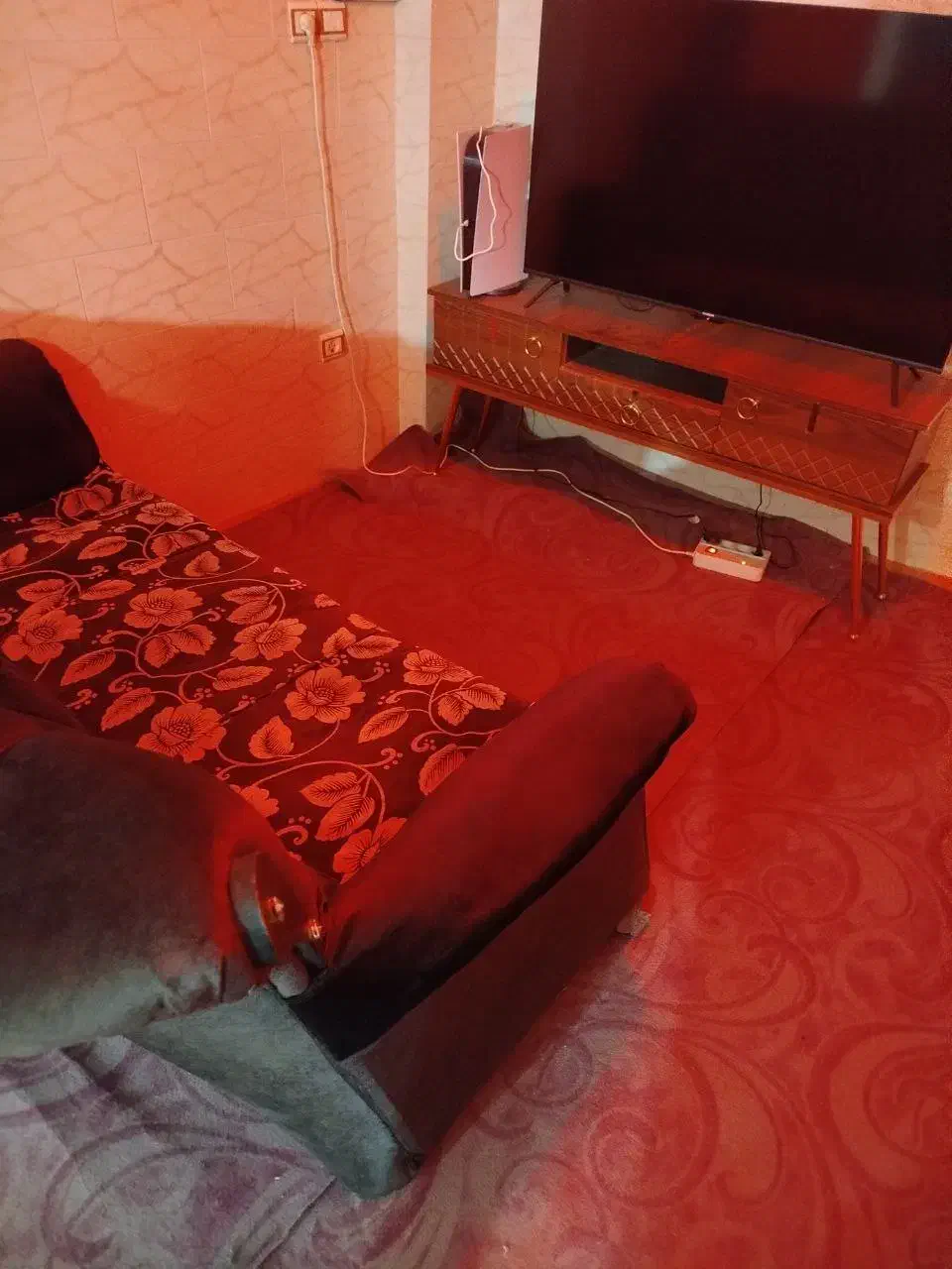 میز تلوزیون میز کامپیوتر مبل|میز تلویزیون|پیر بکران, |دیوار