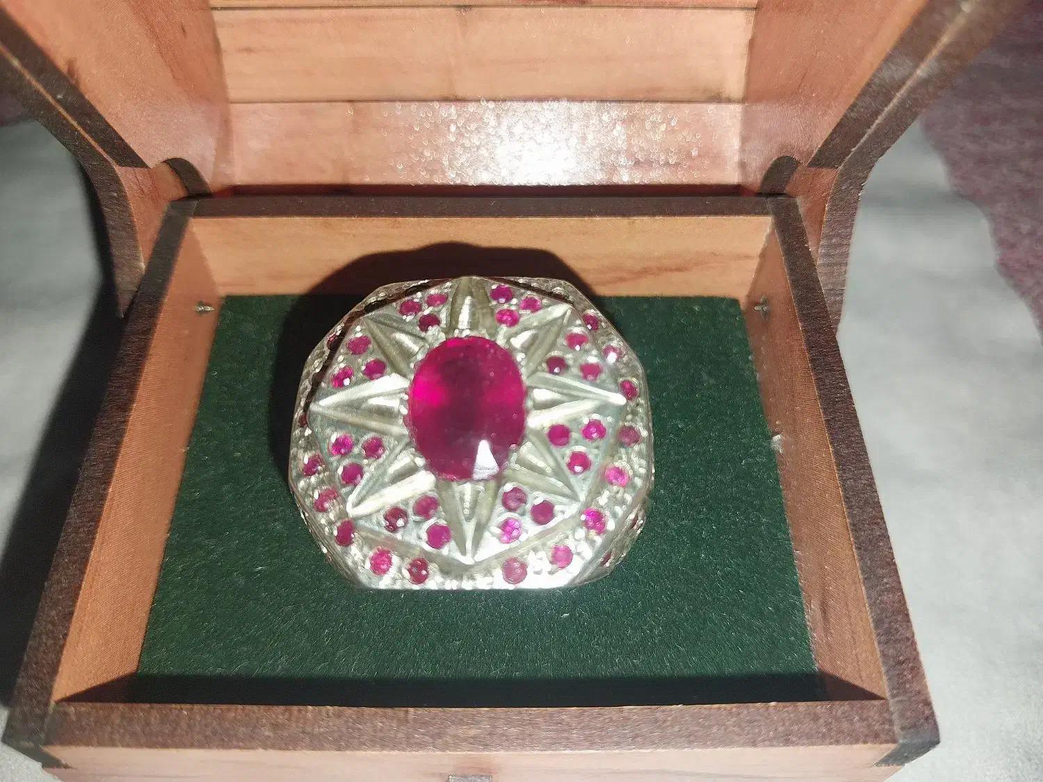 انگشترنقره۹۲۵ کاردست .نگین یاقوت سرخ اناری برمه|جواهرات|بیرجند, |دیوار