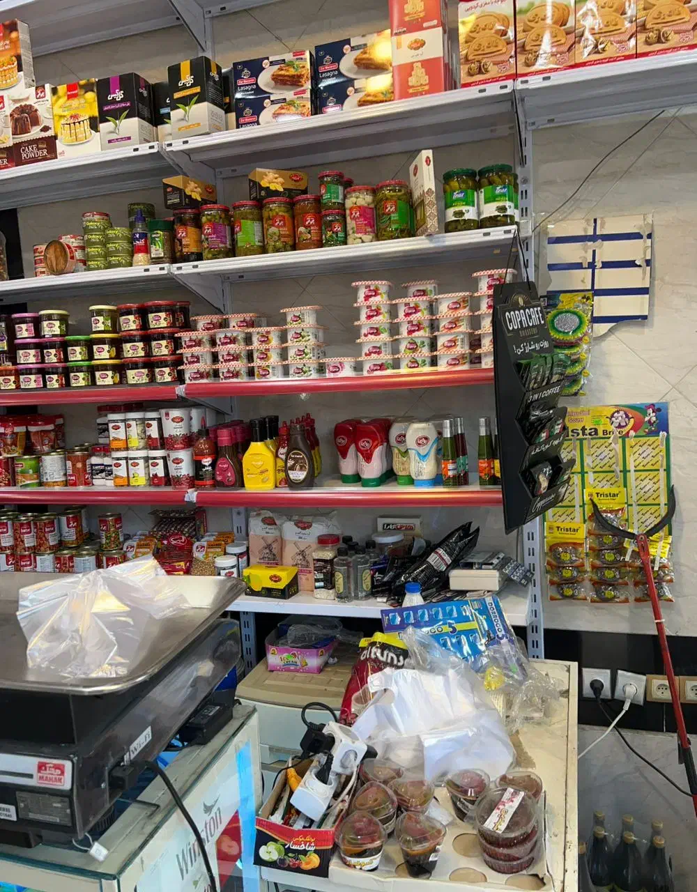 واگذاری ۳۵ متر سوپرمارکت با تمام تجهیزات|اجارهٔ مغازه و غرفه|لاهیجان, طالقانی|دیوار