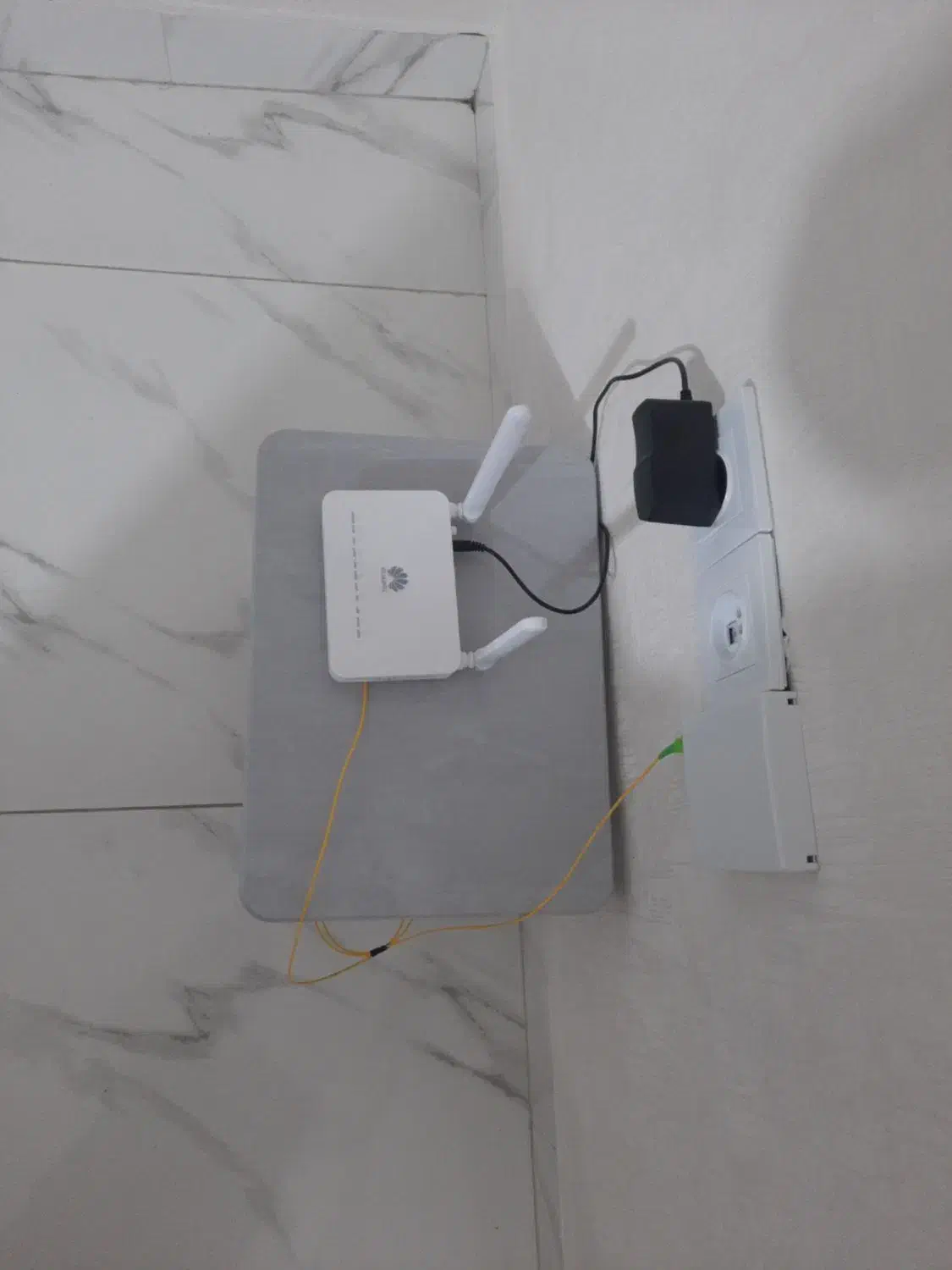 دستگاه مودم هوآوی|مودم و تجهیزات شبکه|رشت, کوی حسینی|دیوار