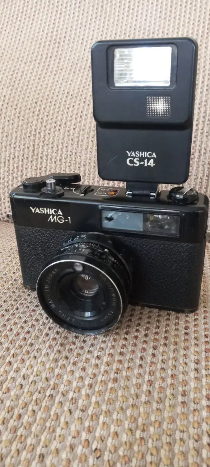 دوربین عکاسی قدیمی|دوربین عکاسی و فیلمبرداری|اندیشه, اندیشه فاز ۳|دیوار