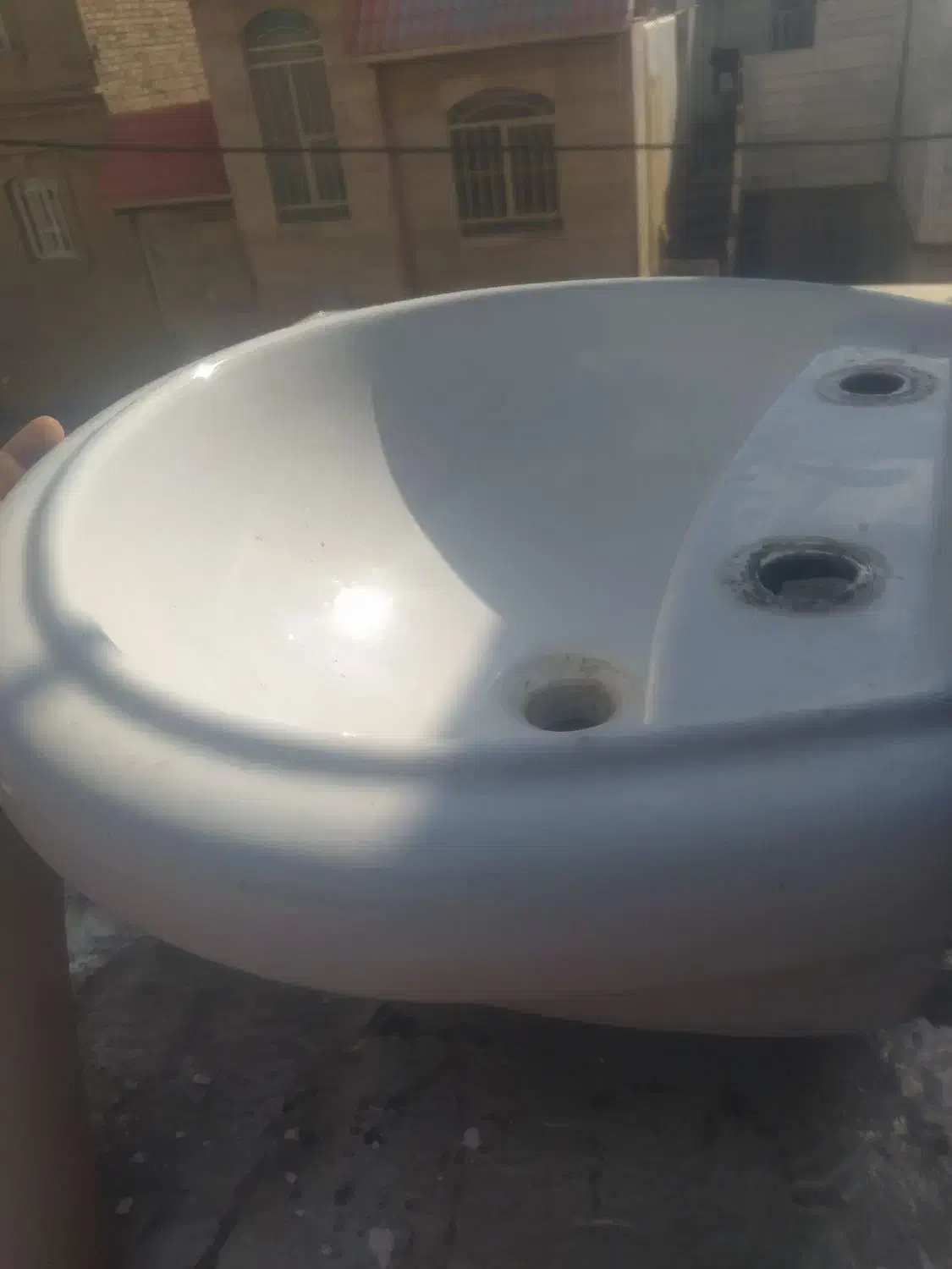 سنگ روشویی کار کرده و تمیز|لوازم سرویس بهداشتی|خرم‌آباد, |دیوار