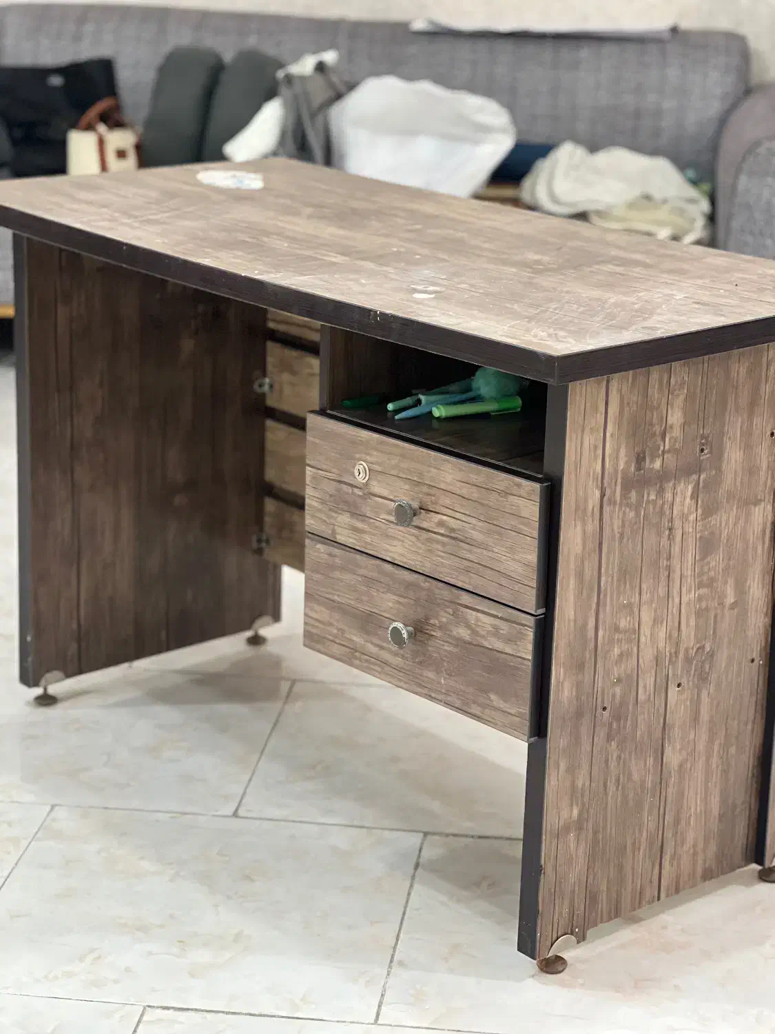 میز|آرایشگاه و سالنهای زیبایی|جم, |دیوار