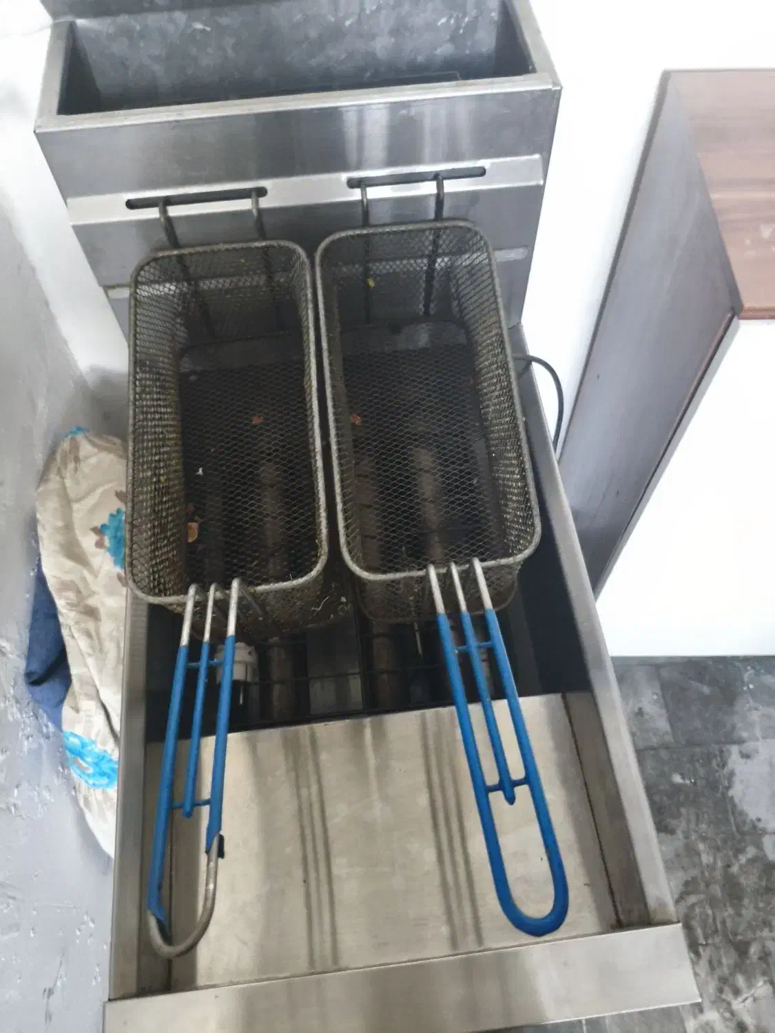 دستگاه فلافل سرخ کن|اجاق گاز و لوازم برقی پخت‌وپز|مشکین‌دشت, |دیوار