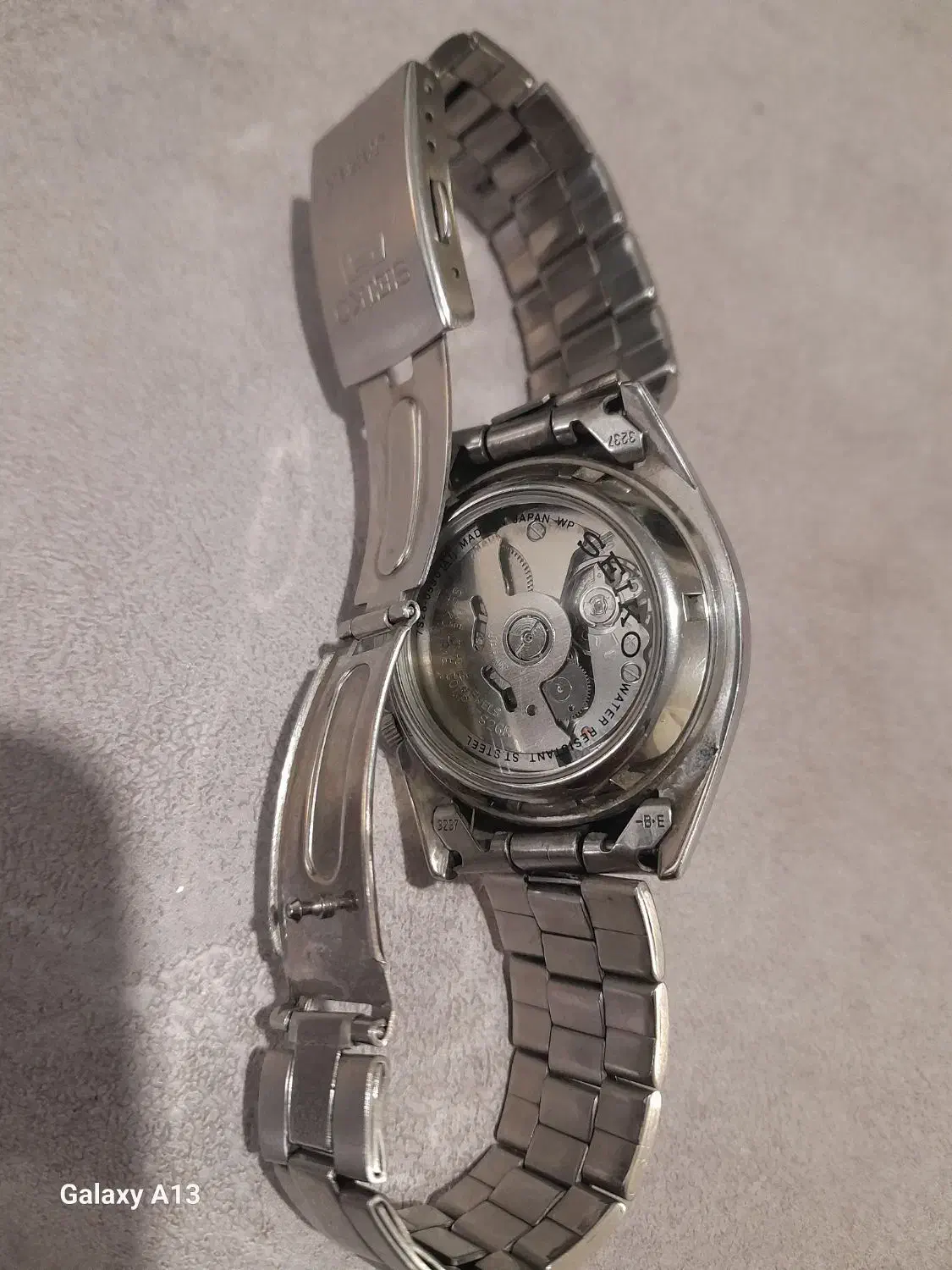 ساعت سیکو۵|ساعت|مشکین‌دشت, |دیوار