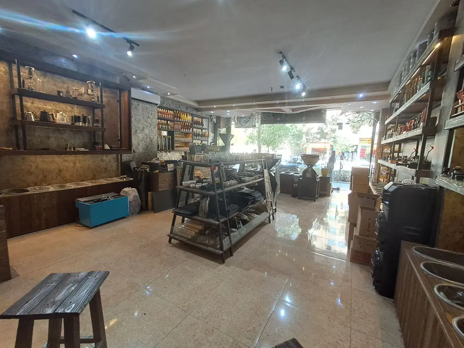 فروش و معاوضه تجاری ویژه در فلاطوری|فروش مغازه و غرفه|اصفهان, شیخ اشراق|دیوار