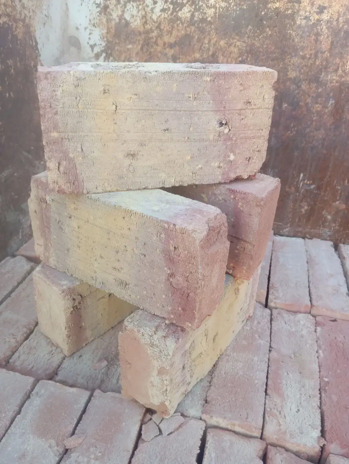 اجر سه سوراخ شبستر|مصالح و تجهیزات ساختمان|تبریز, |دیوار