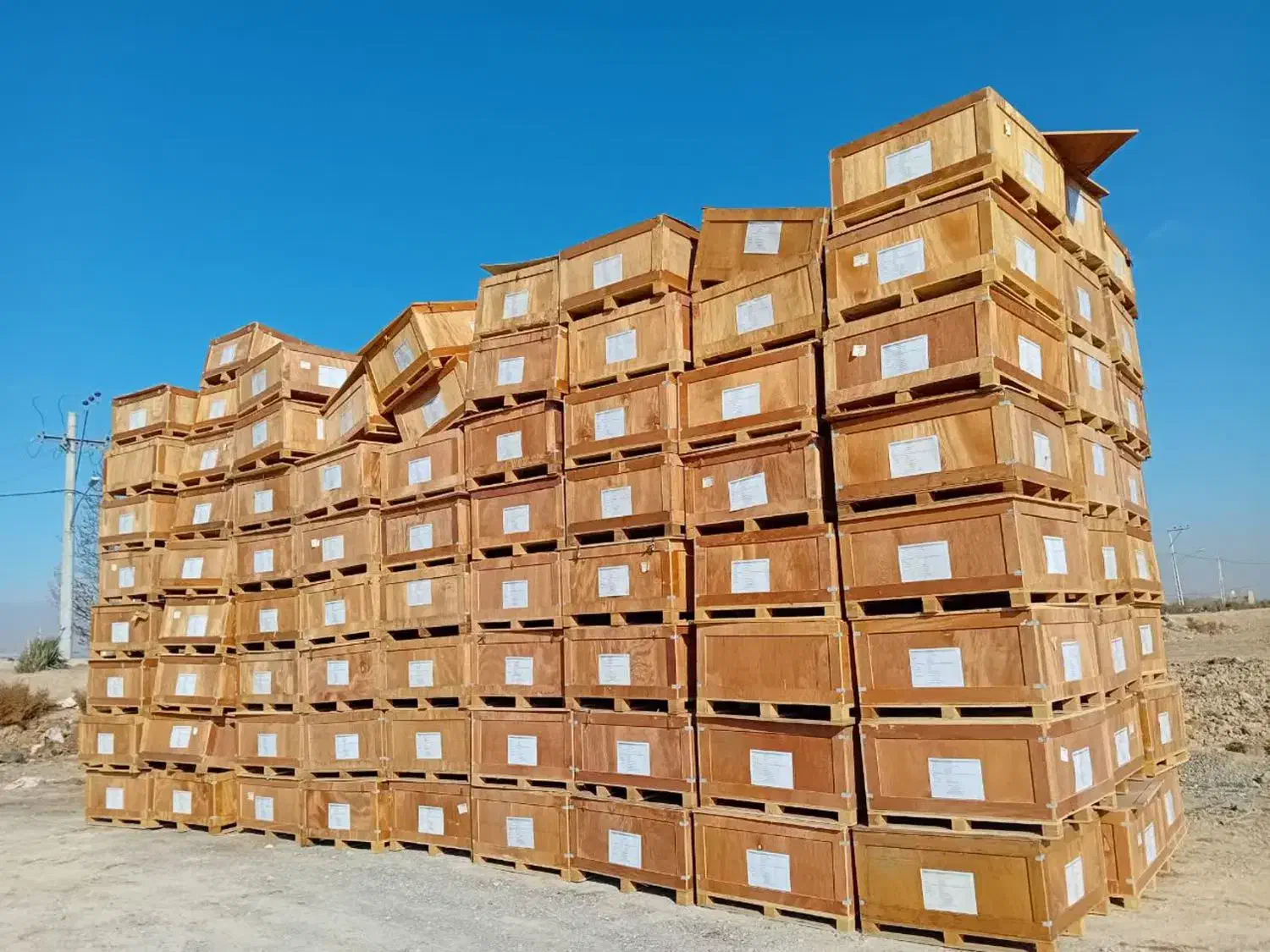 تراورس چوب راه آهن،پالت پلاستیکی،صندوق،جعبه|حراج|فلاورجان, |دیوار