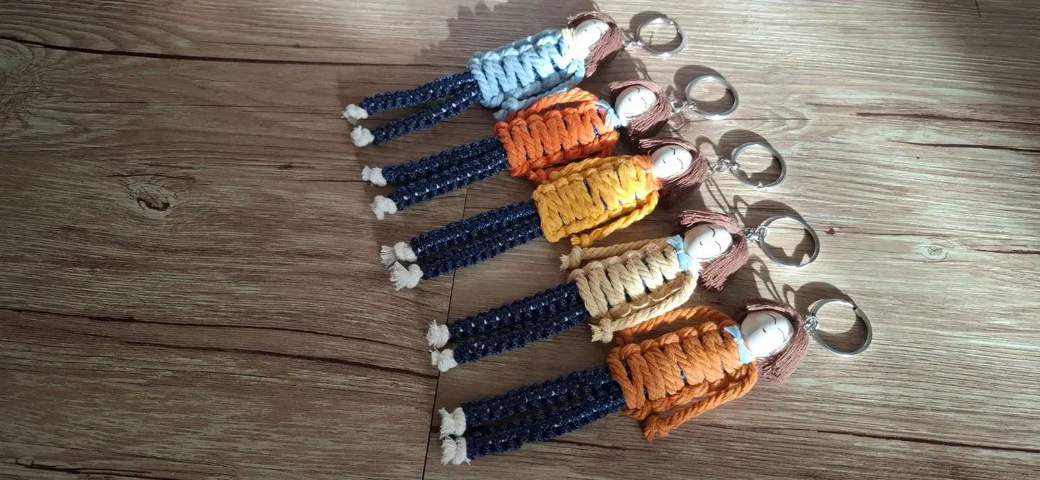 گیفت عروسک مکرومه|صنایع دستی و سایر لوازم تزئینی|سنندج, |دیوار