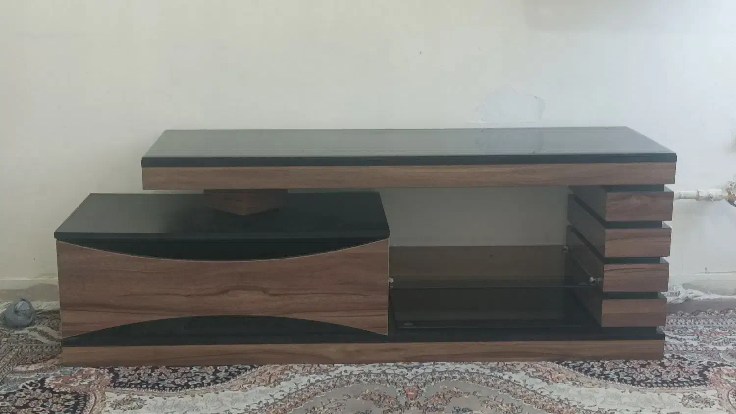 میز تلویزیونی|میز تلویزیون|قم, باغ شازده|دیوار