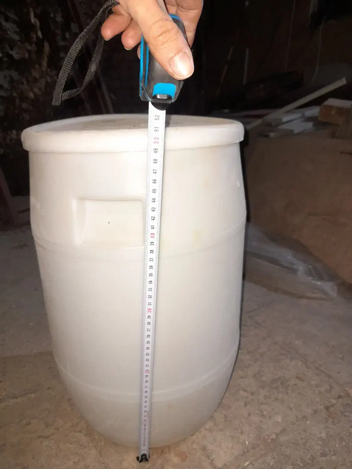 بشکه پلاستیکی،گالن و کیسه|ظروف نگهدارنده، پلاستیکی، یک‌بارمصرف|قدس, شهر‌قدس|دیوار