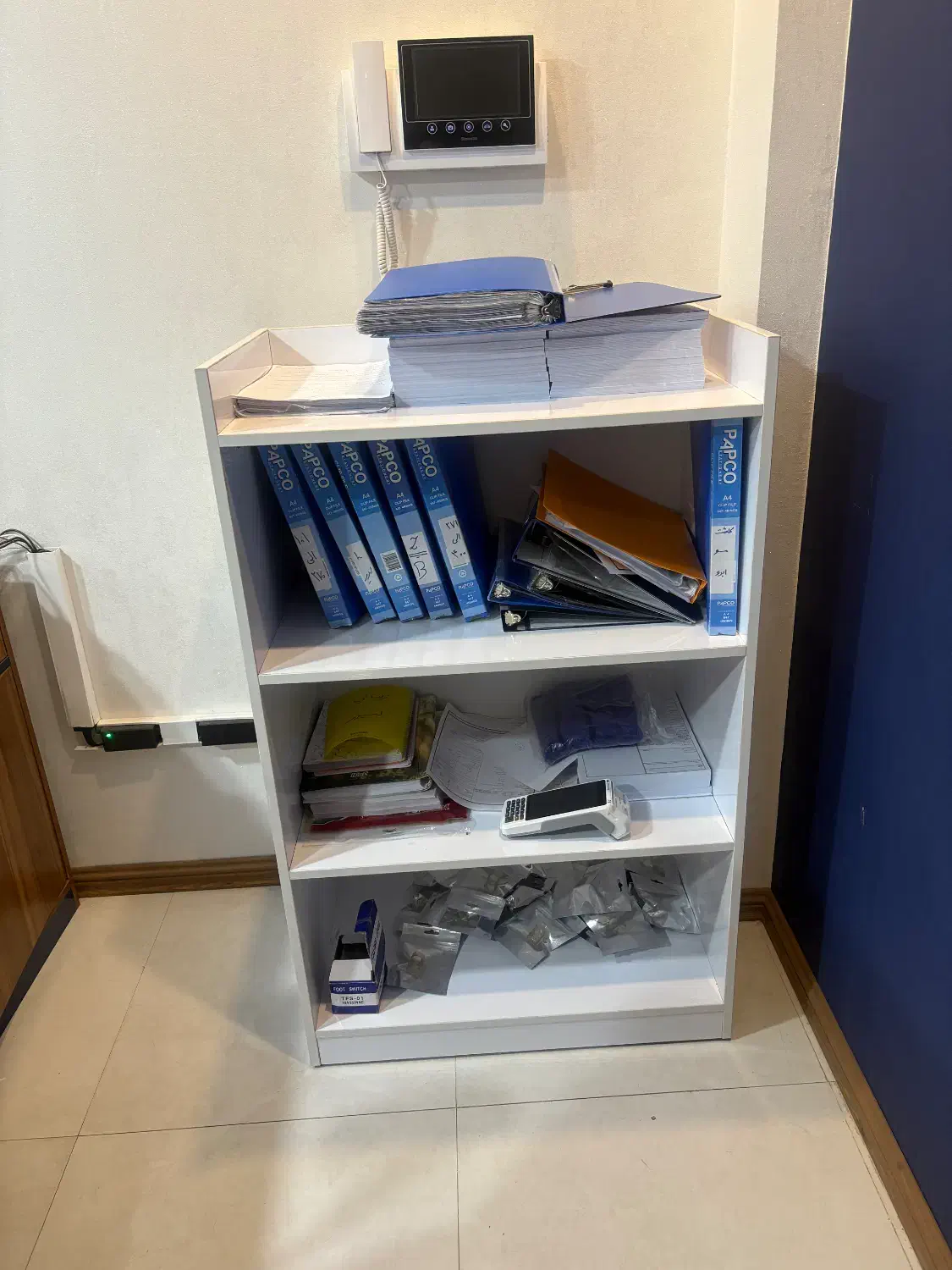 کتابخانه|کتابخانه، شلف، قفسه‌های دیواری|زنجان, |دیوار