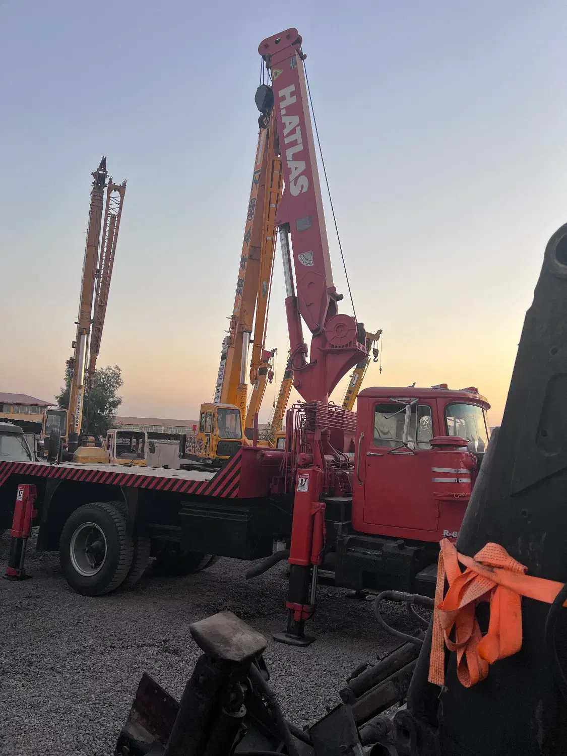 جرثقیل ماک|خودرو سنگین|بومهن, |دیوار