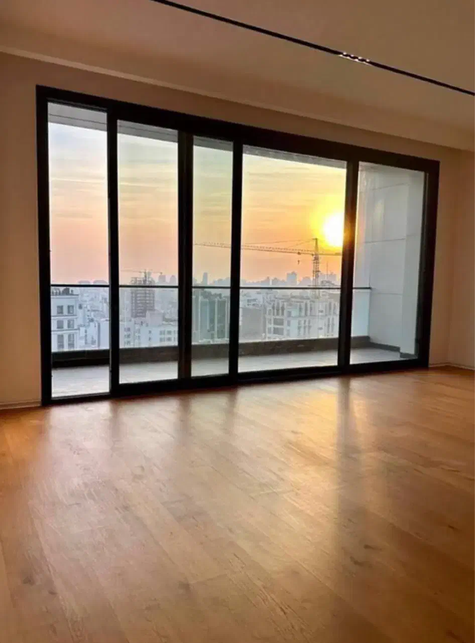 345متر پنت هاوس مدرن/ ویو ابدی/ عکس واقعی