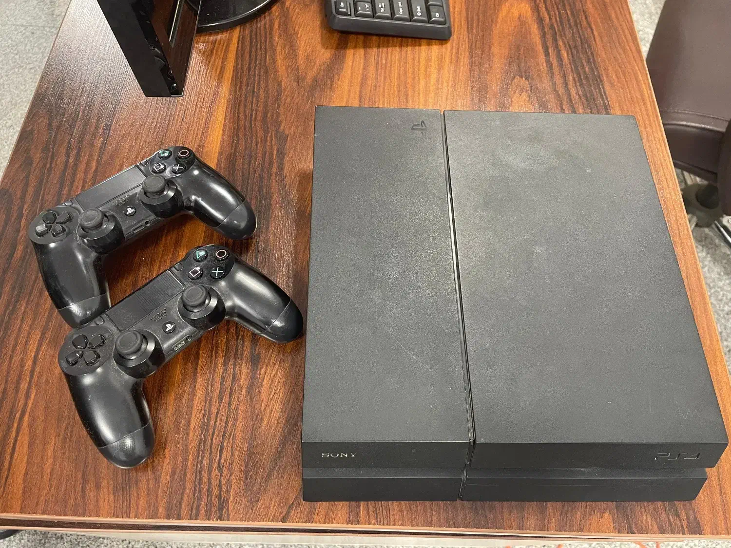 یک ترابایت با پلاس اکسترا یک ساله ps4 پی اس 4|کنسول، بازی ویدئویی و آنلاین|اهواز, فاز ۲ پادادشهر|دیوار
