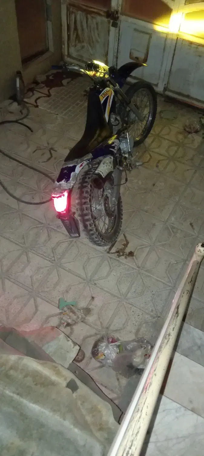 موتور تریل۸۳|موتورسیکلت|بیرجند, |دیوار