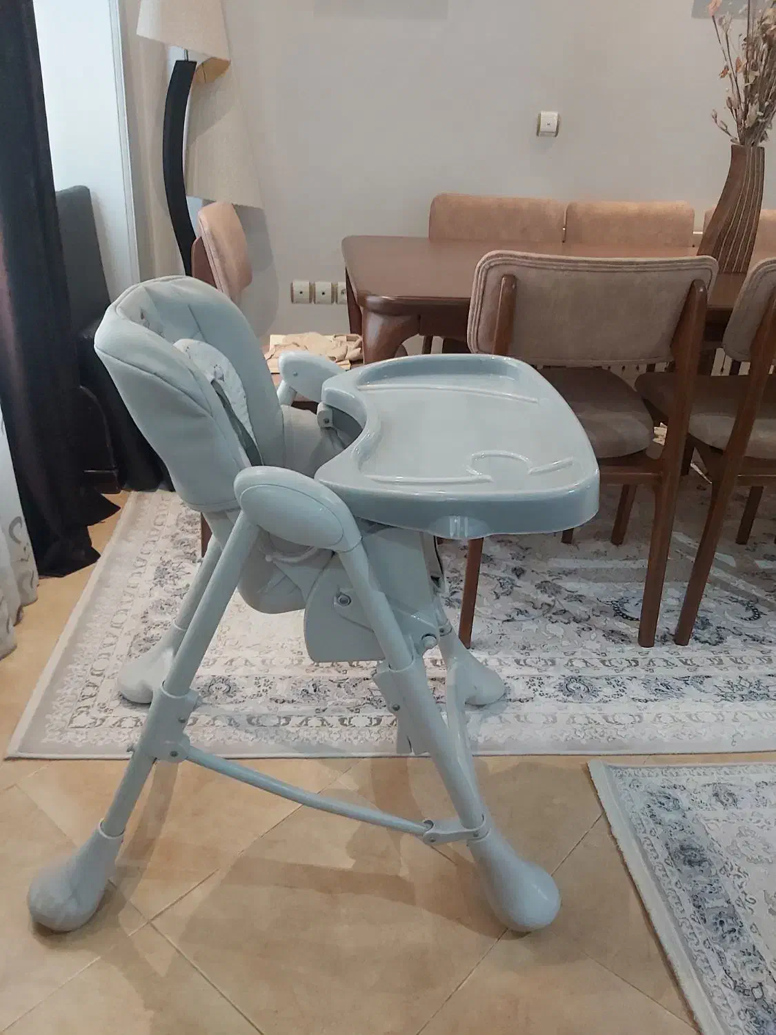 صندلی غذا|اسباب و اثاث بچه|پردیس, فاز ۱|دیوار