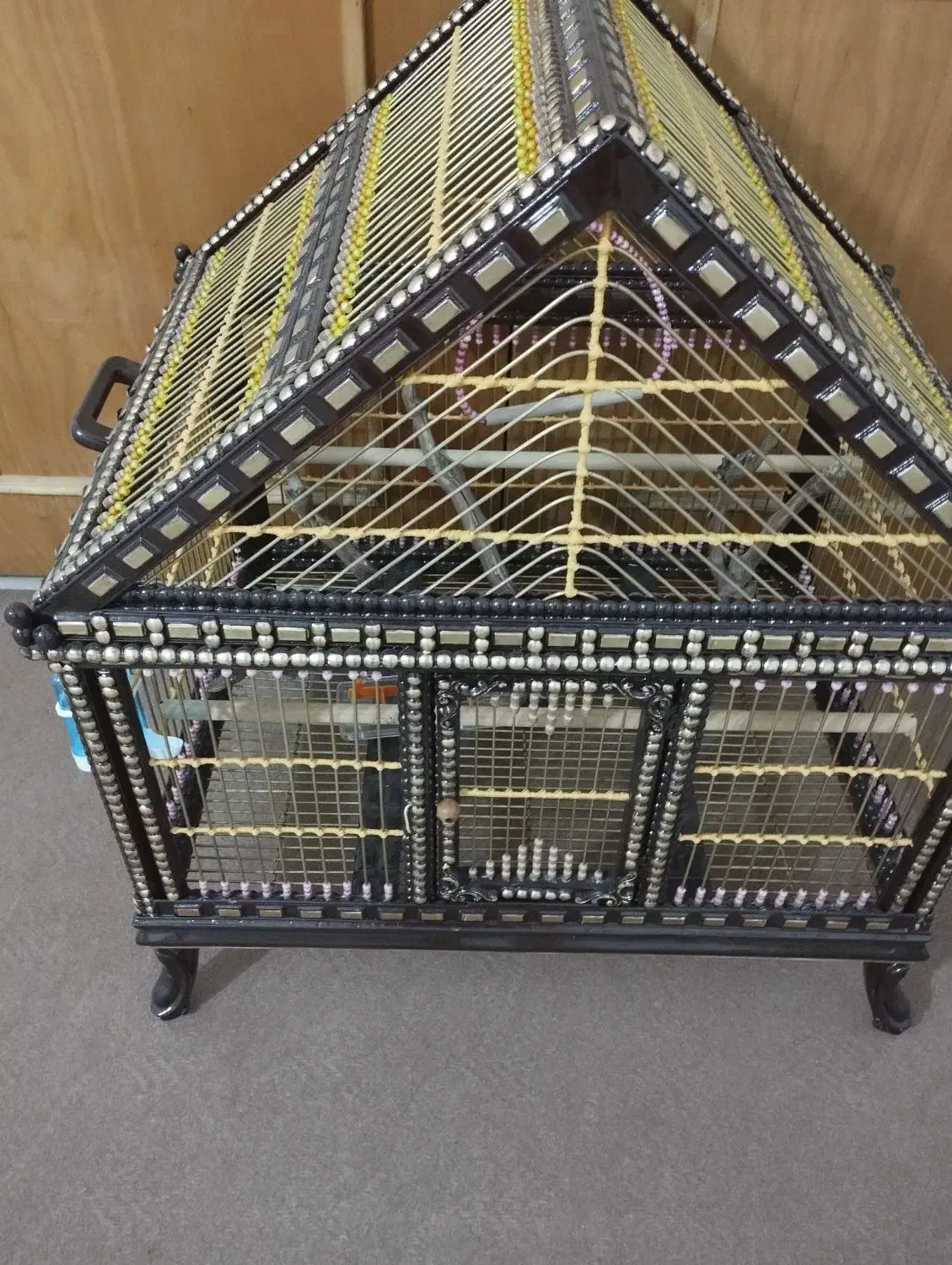 قفس دست ساز از چوب و سیم برنجی|لوازم جانبی حیوانات|قم, سراجه (۱۵ خرداد)|دیوار