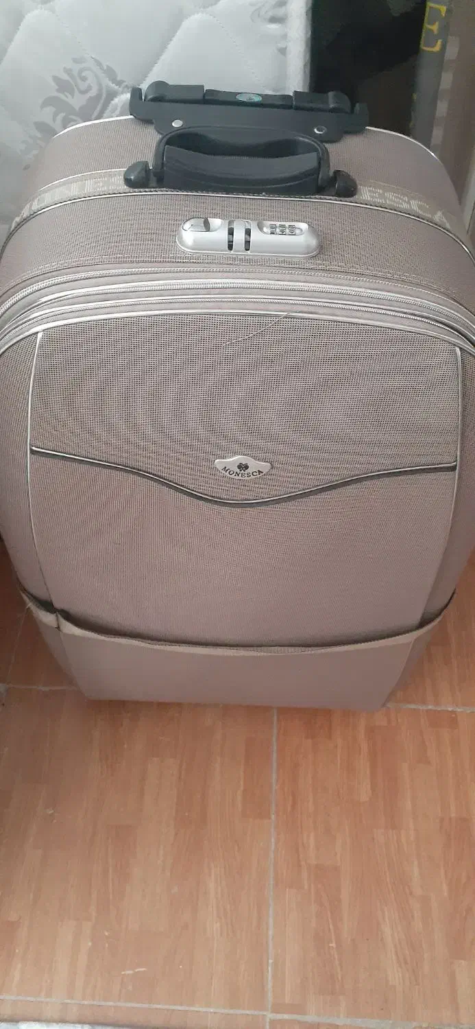 چمدان بزرگ خارجی|کیف، کفش، کمربند|اسلامشهر, شهرک توحید|دیوار