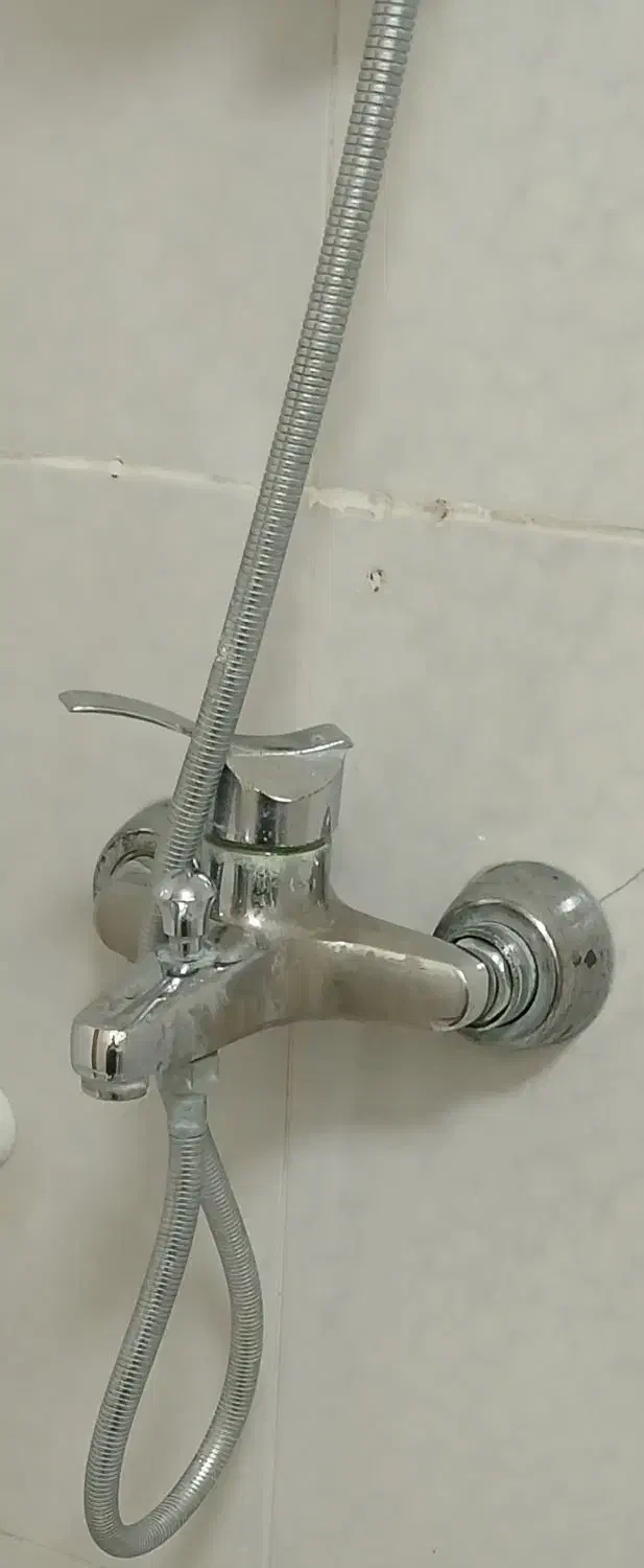 سرویس جای لوازم حمام شیر اهرمی و دوش تلفنی حمام|مصالح و تجهیزات ساختمان|تهران, ائمه اطهار|دیوار