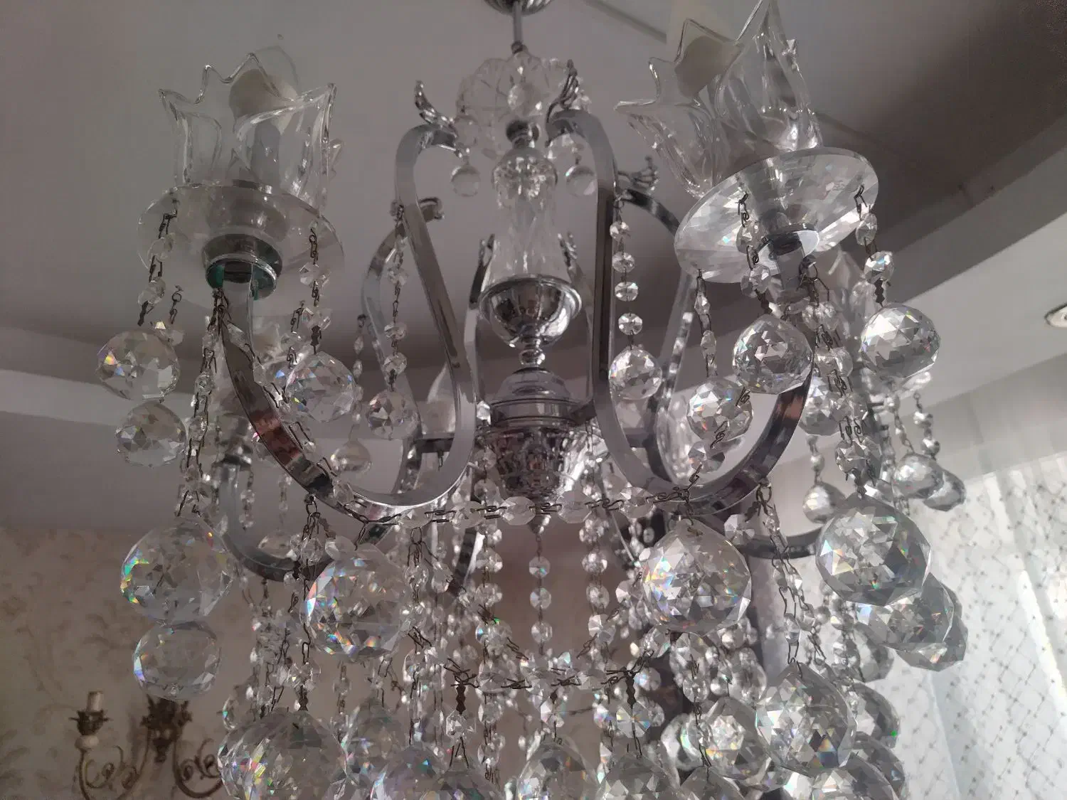 لوستر کریستالی خارجی و دو عدد دیوارکوب کریستالی خ|لوستر و چراغ آویز|کرج, گوهردشت|دیوار