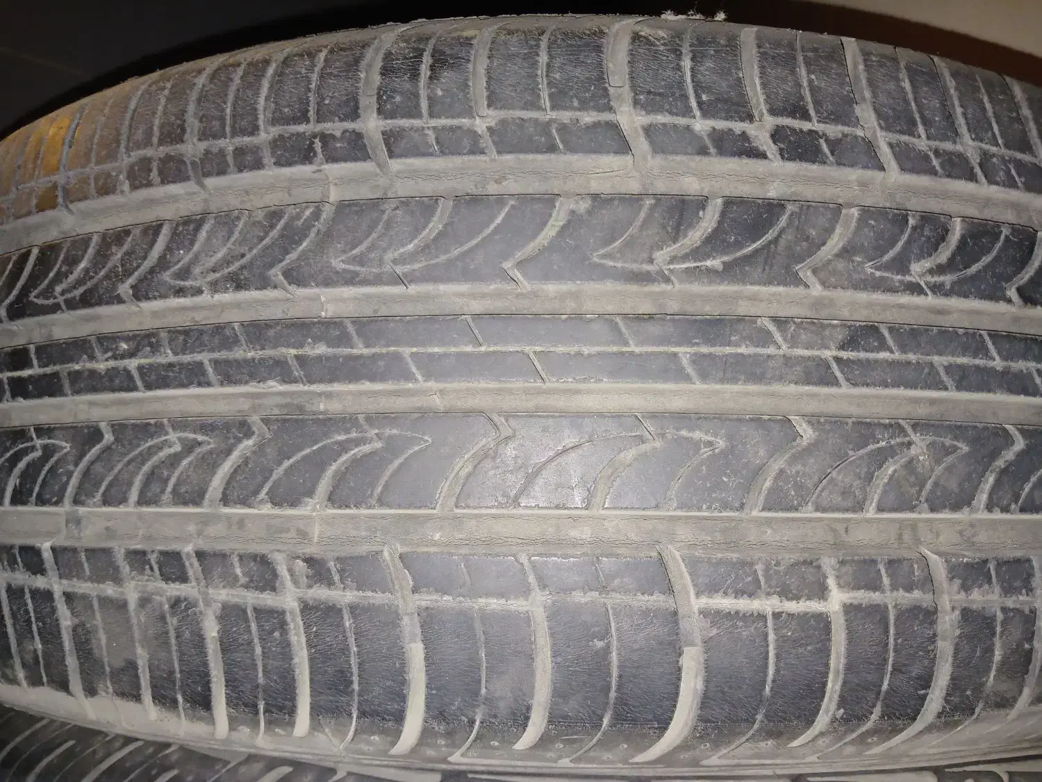 لاستیک کره ای ۲۲۵ ۶۵ ۱۶|قطعات یدکی و لوازم جانبی|مشهد, جانباز|دیوار