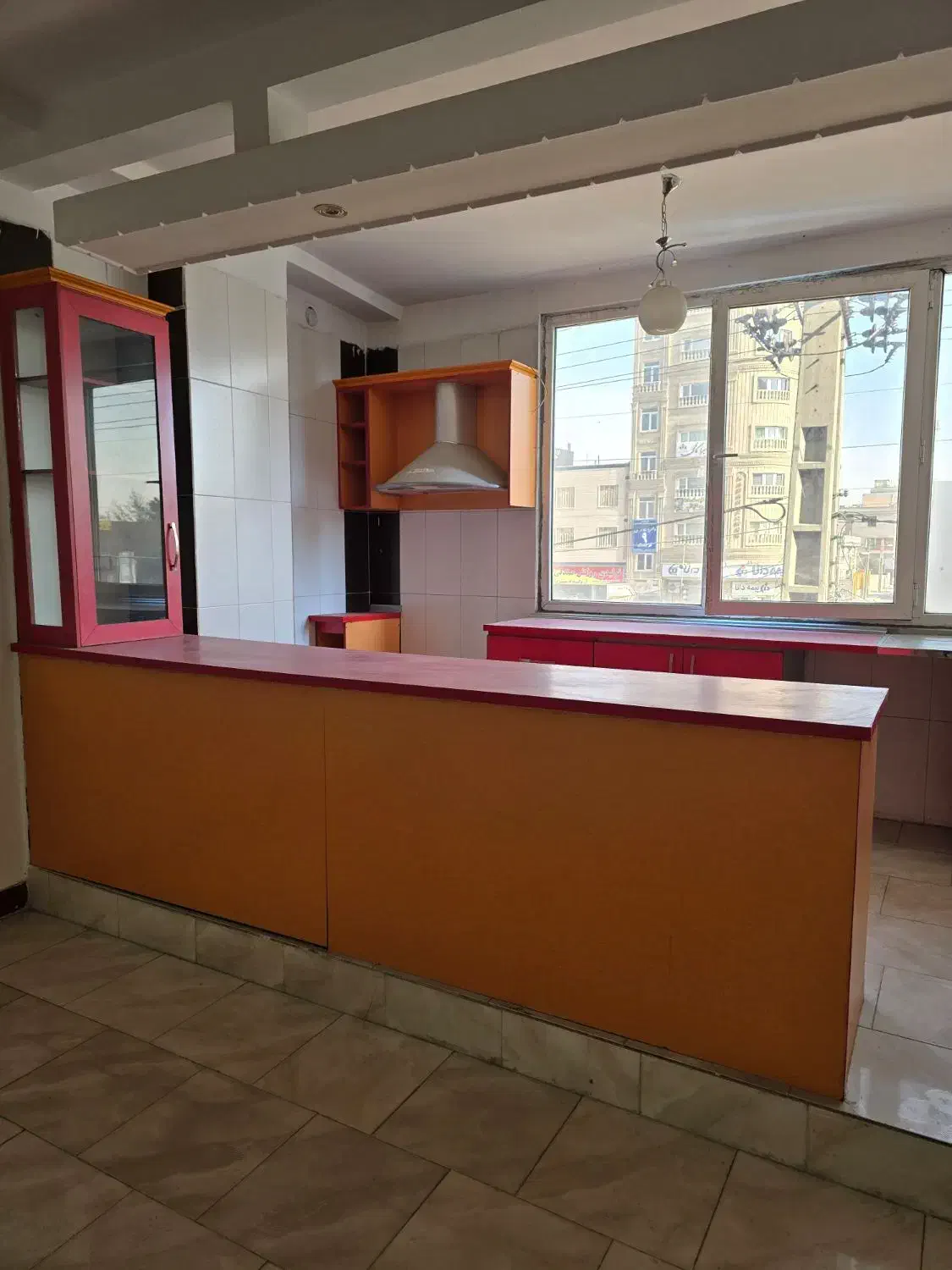 فروش کابینت دست دوم با سینک و هود سالم|مصالح و تجهیزات ساختمان|قرچک, میرزائی جنوبی|دیوار